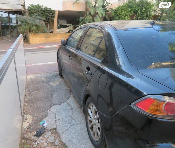 מיצובישי לנסר