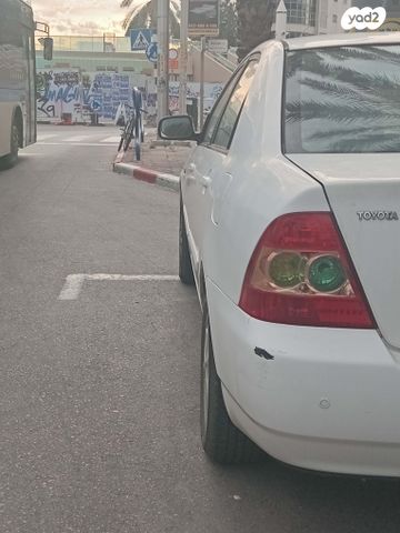 טויוטה קורולה