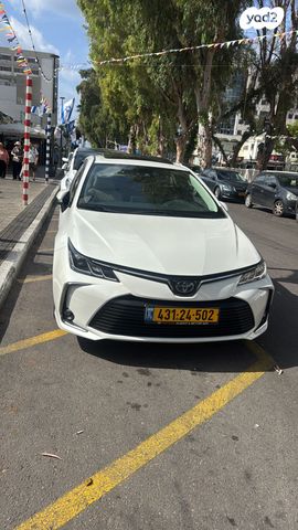 טויוטה קורולה