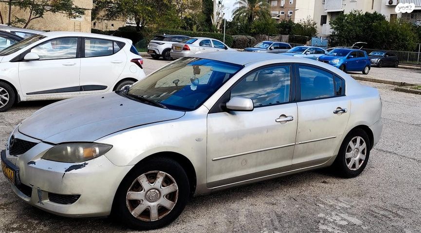 מודעת רכב מאזדה 3