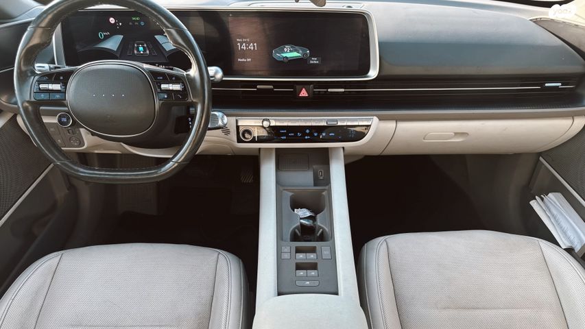 יונדאי איוניק 6