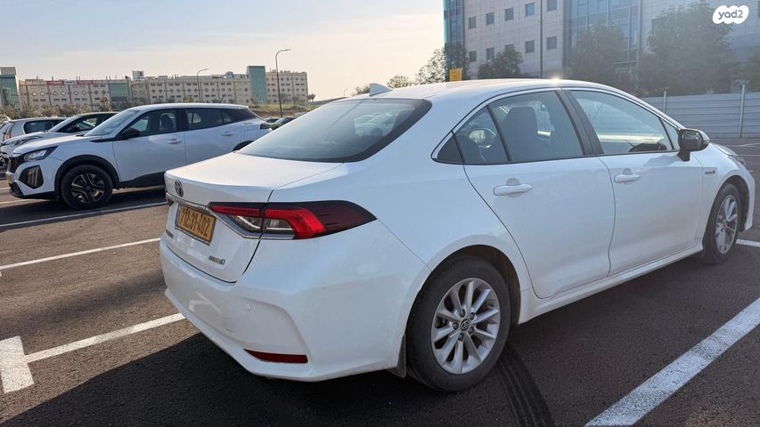 מודעת רכב טויוטה קורולה