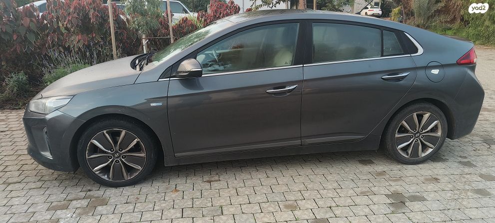 מודעת רכב יונדאי איוניק