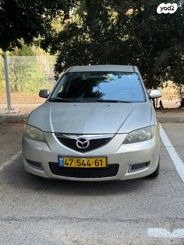 מודעת רכב מאזדה 3