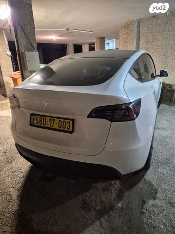 מודעת רכב טסלה מודל Y