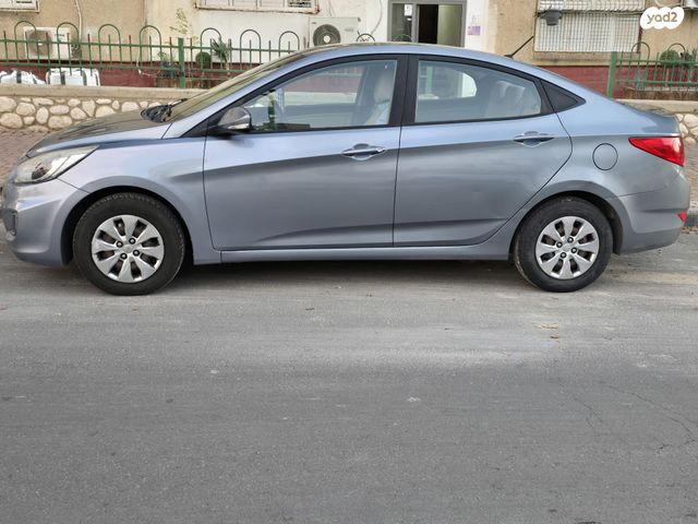 יונדאי אקסנט i25