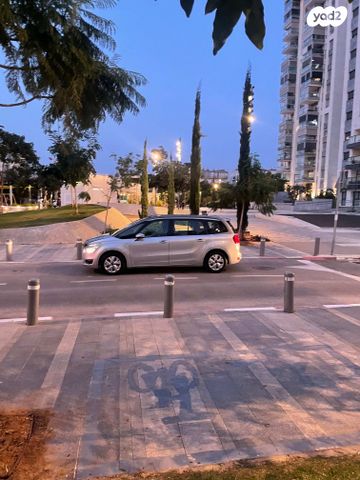 מודעת רכב סיטרואן C4 פיקאסו