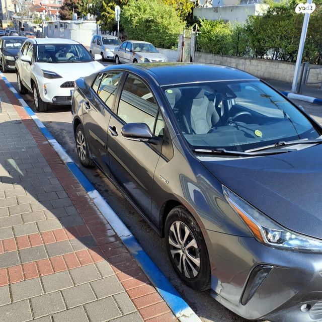 מודעת רכב טויוטה פריוס