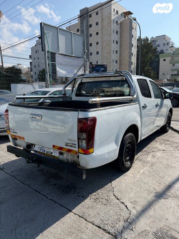 איסוזו די-מקס