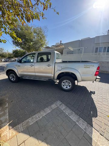 טויוטה היילקס ויגו