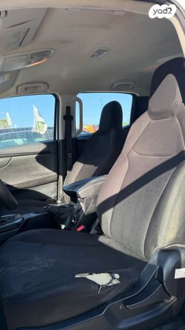 איסוזו די-מקס