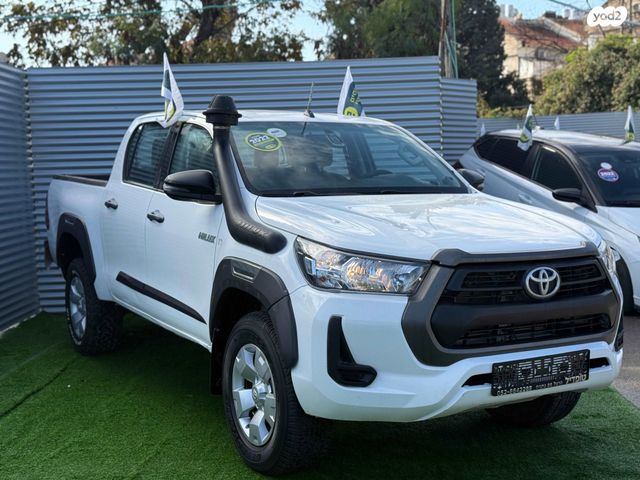 מודעת רכב טויוטה היילקס