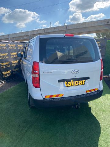 יונדאי H-1 / i800