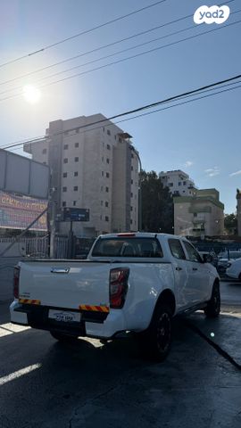 איסוזו די-מקס