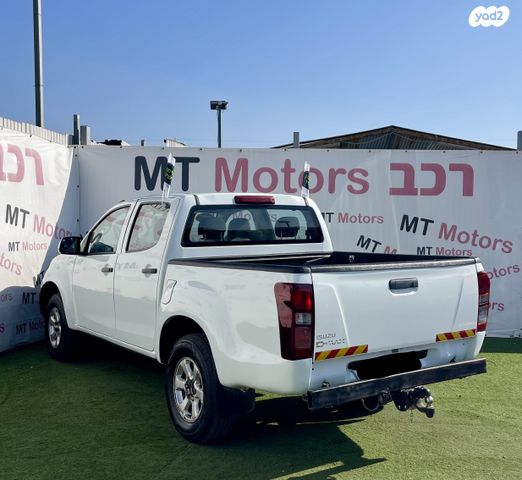 איסוזו די-מקס