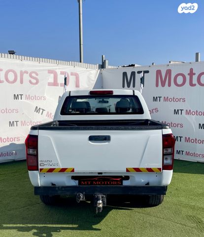 איסוזו די-מקס