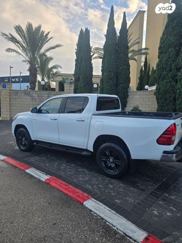 טויוטה היילקס