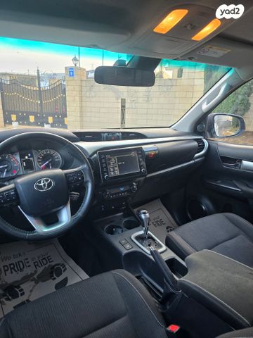 מודעת רכב טויוטה היילקס 2