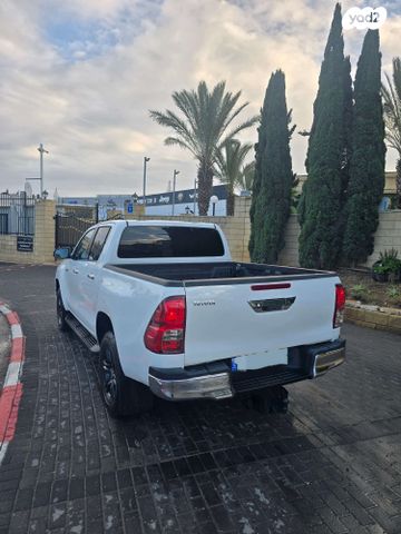 טויוטה היילקס