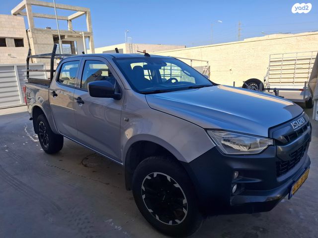 מודעת רכב איסוזו די-מקס