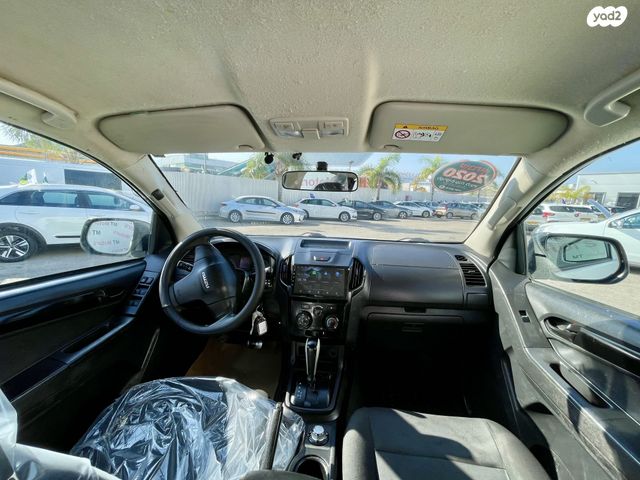 איסוזו די-מקס