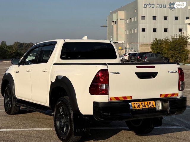 טויוטה היילקס