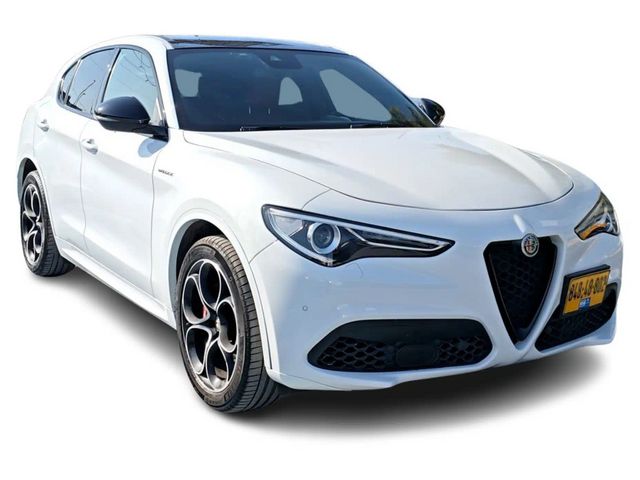 אלפא רומיאו סטלביו