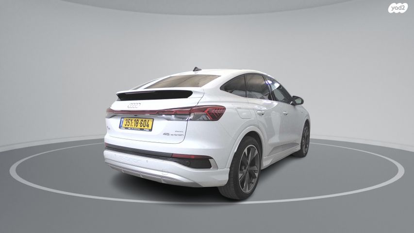 אאודי Q4 e-tron