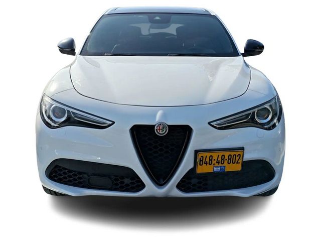 אלפא רומיאו סטלביו