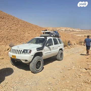 מודעת רכב ג'יפ גרנד צ'ירוקי