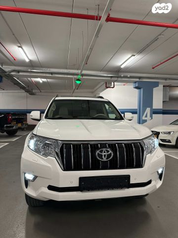 טויוטה לנד קרוזר