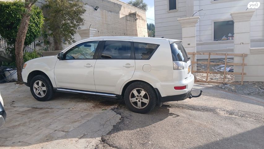 מיצובישי אאוטלנדר