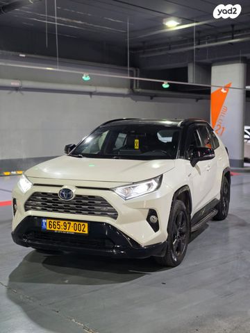 טויוטה RAV4