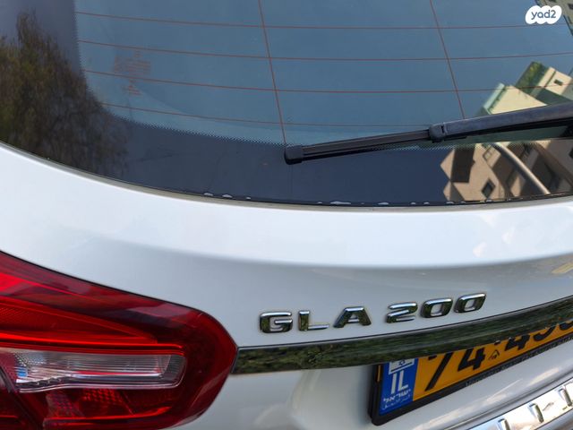 מרצדס-בנץ GLA