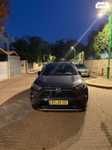 מודעת רכב טויוטה RAV4