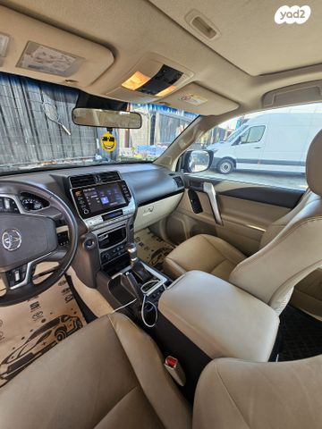 מודעת רכב טויוטה לנד קרוזר