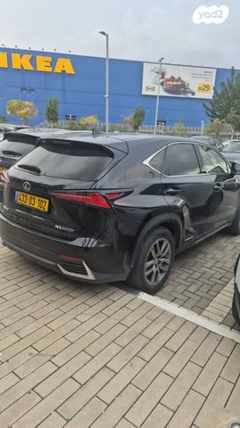 מודעת רכב לקסוס NX