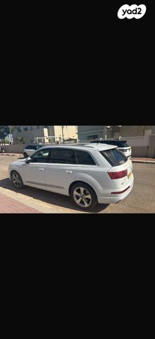 מודעת רכב אאודי Q7