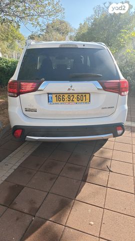 מיצובישי אאוטלנדר