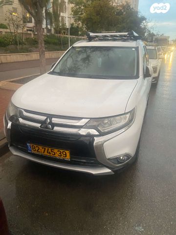 מיצובישי אאוטלנדר