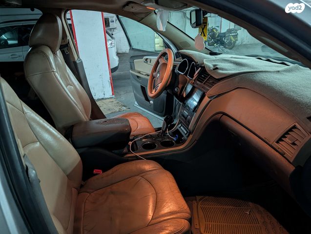 שברולט טראוורס