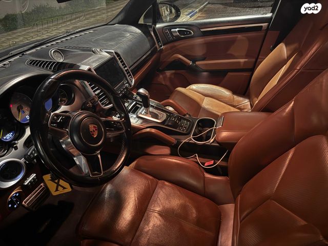 פורשה קאיין