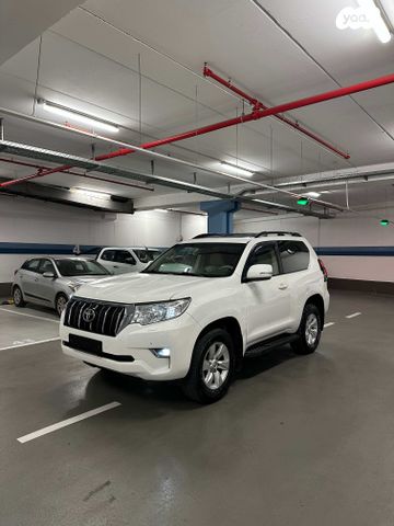 טויוטה לנד קרוזר