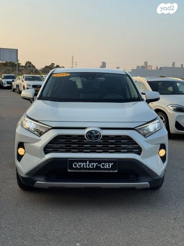 טויוטה RAV4