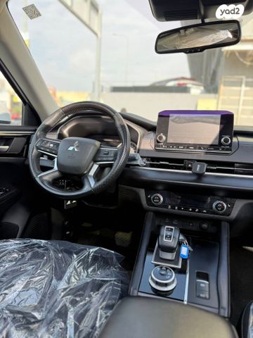 מיצובישי אאוטלנדר