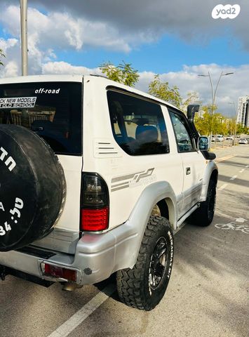 טויוטה לנד קרוזר