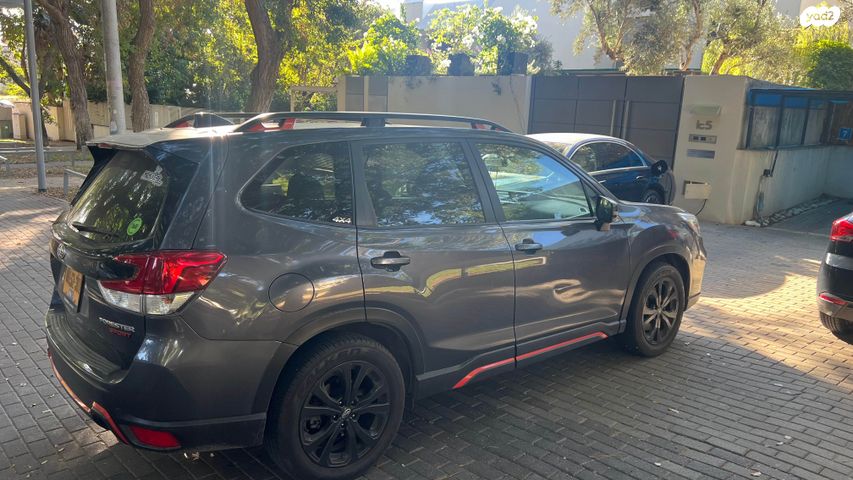 סובארו פורסטר