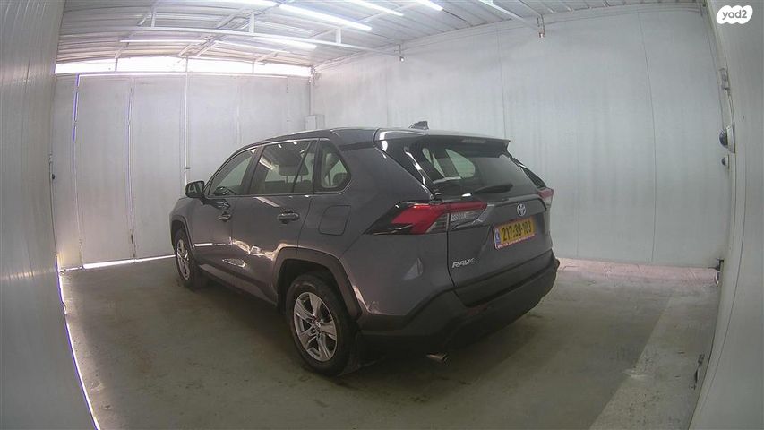 טויוטה RAV4