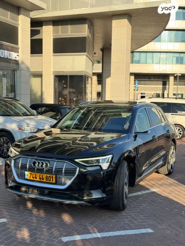 מודעת רכב אאודי E-tron 2
