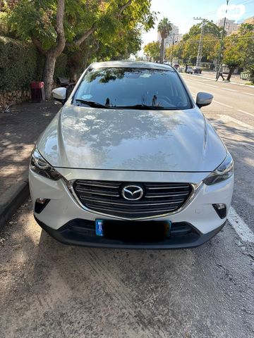 מודעת רכב מאזדה CX-3